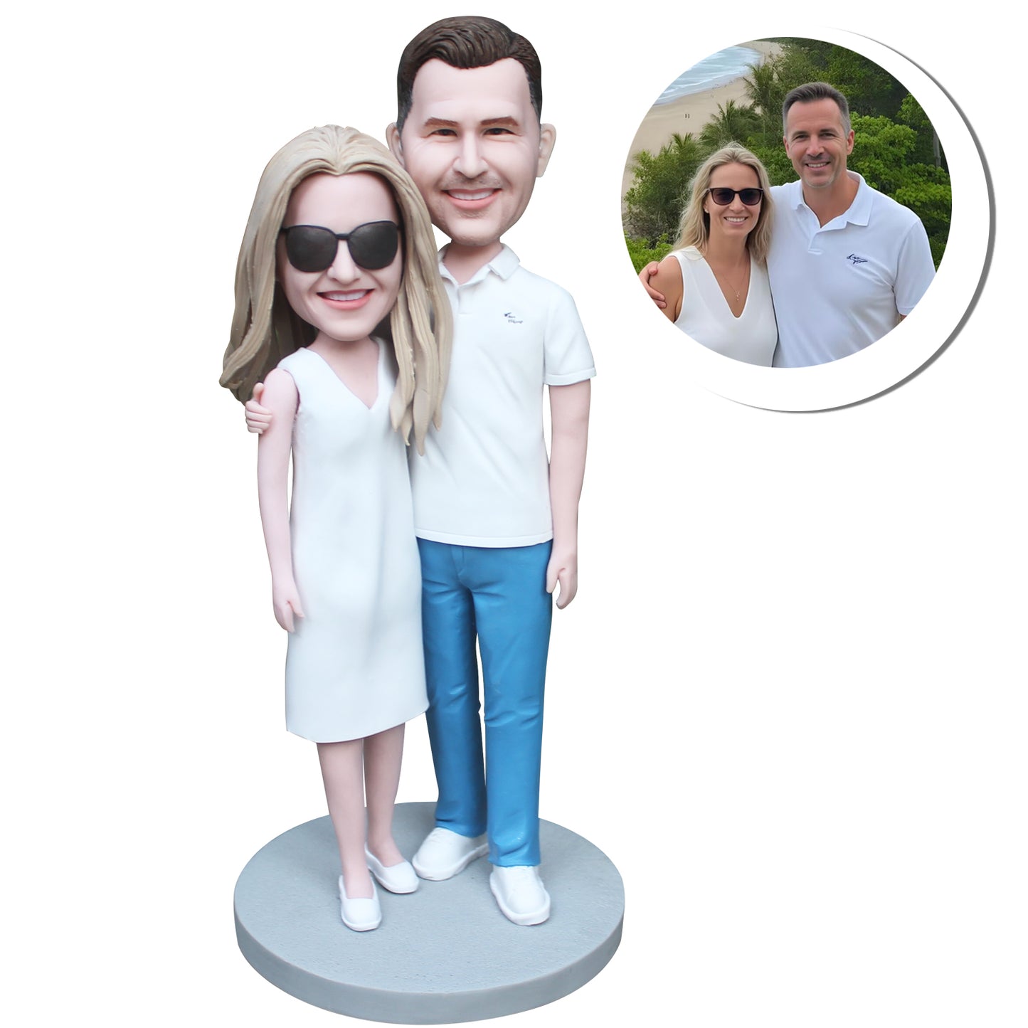 Fully customizable couple bobblehead